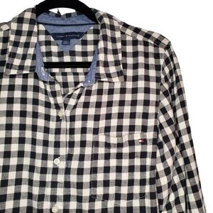 Tommy Hilfiger Black White Plaid Button Up Flannel Blouse in Large